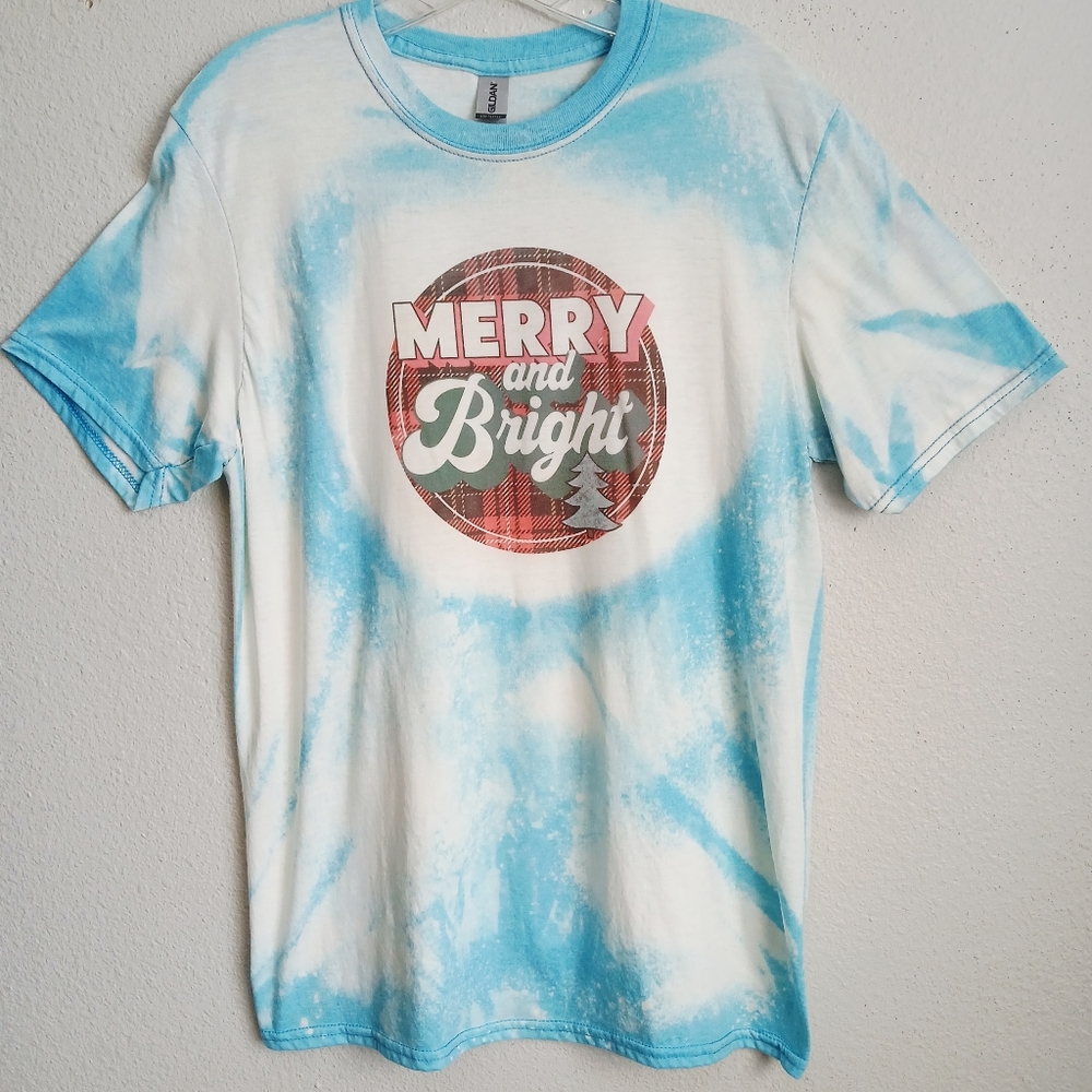 Merry and Bright Christmas Tee Women's Size Medium Blue Bleached Short Sleeve